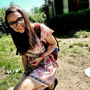 Meet your Posher, Laura